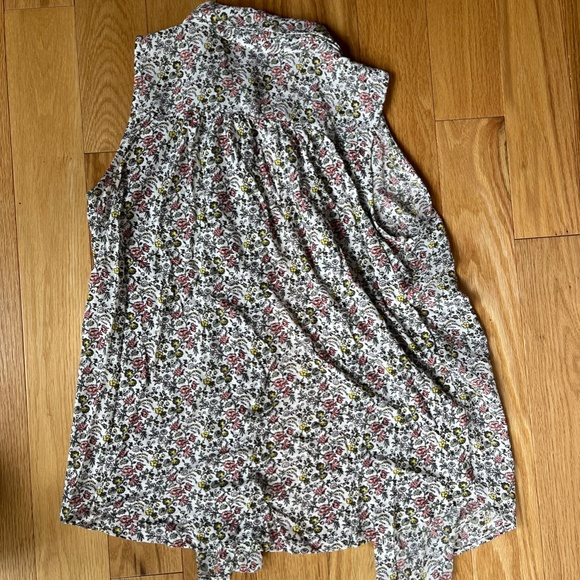 Loft Flower Blouse with Tie-Front Waist - Picture 3 of 3